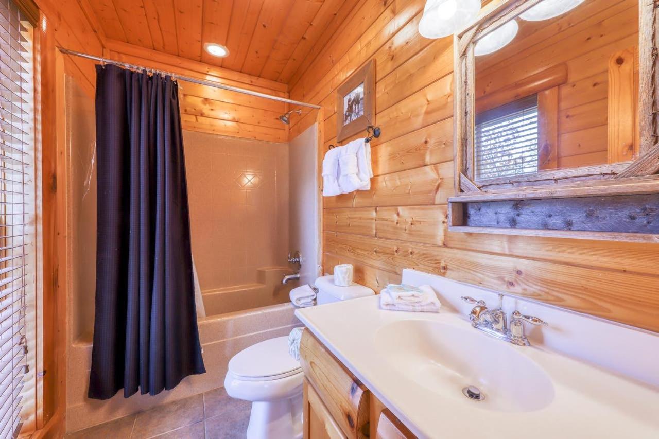 Black Bear Ridge Resort: Valhalla Manor By Dc Sevierville Exterior photo