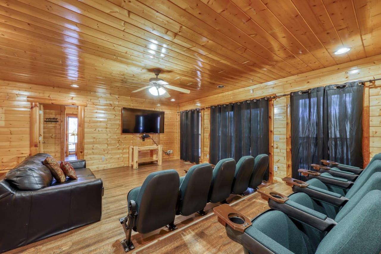 Black Bear Ridge Resort: Valhalla Manor By Dc Sevierville Exterior photo