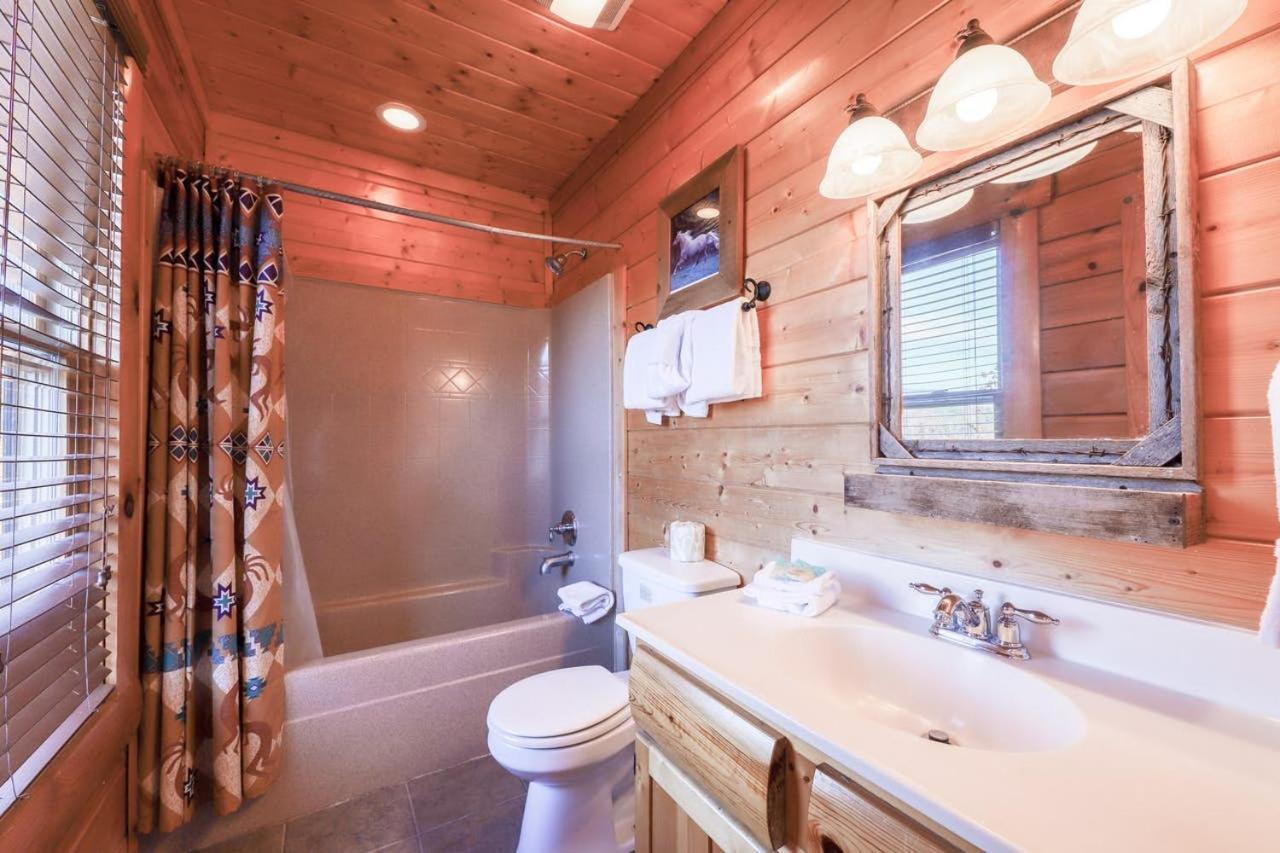 Black Bear Ridge Resort: Valhalla Manor By Dc Sevierville Exterior photo